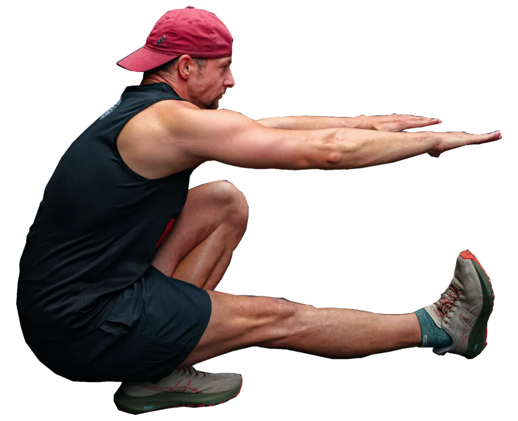 Fenjo van Wilderen demonstreert een calisthenics pistol squat – balans, kracht en mobiliteit binnen het B-6 Systeem